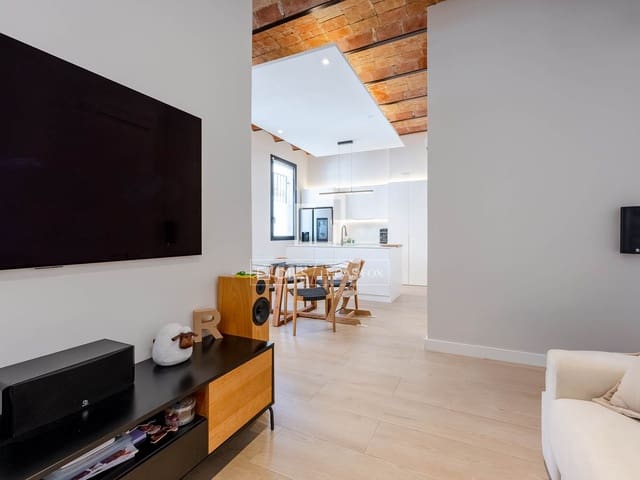 2 sovrum Villa till salu i Cornellà de Llobregat - 590 000 € (Ref: 9759602)