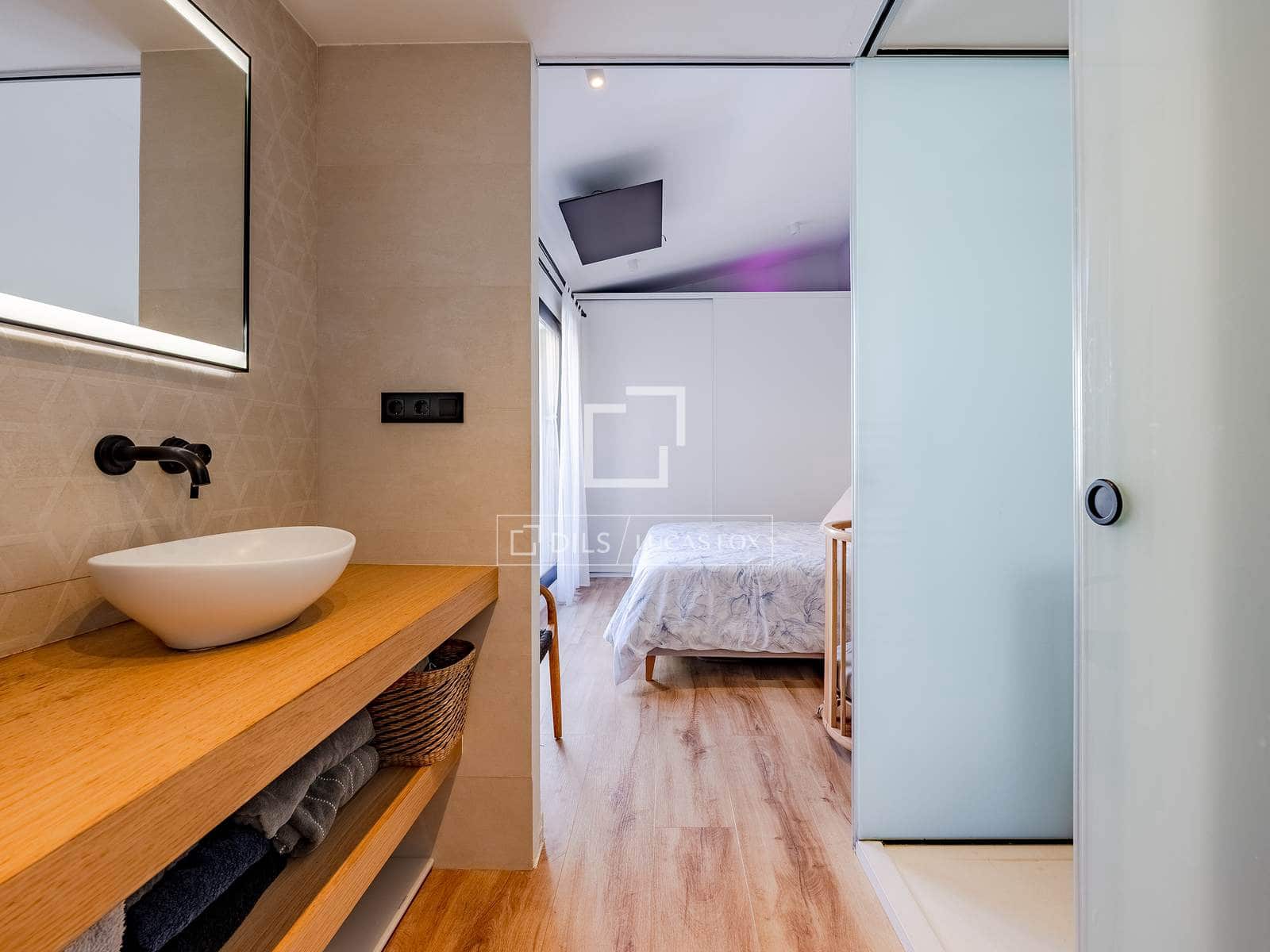 2 sovrum Villa till salu i Cornella de Llobregat - 590 000 € (Ref: 9759602)