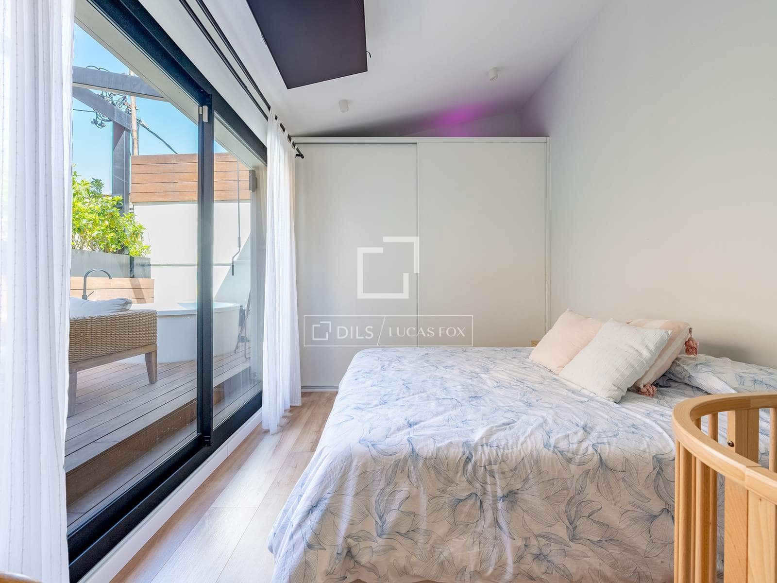 2 sovrum Villa till salu i Cornella de Llobregat - 590 000 € (Ref: 9759602)