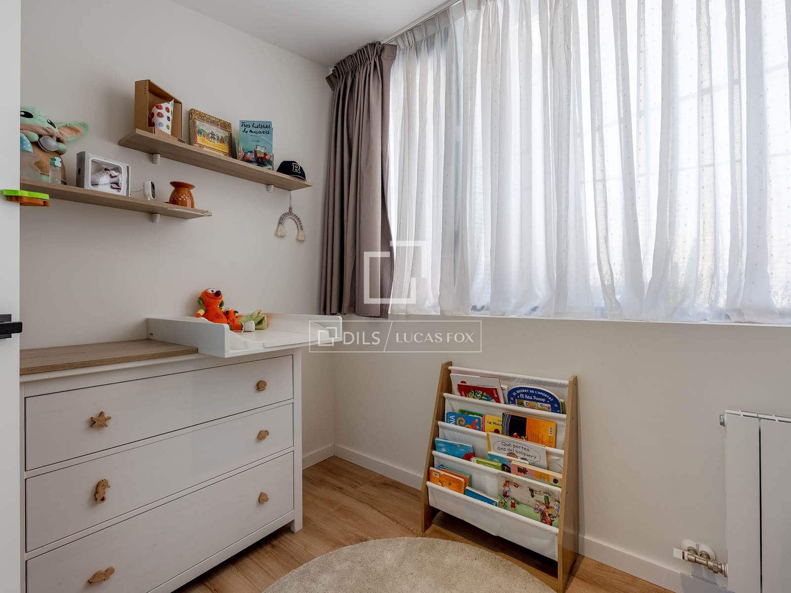 2 sovrum Villa till salu i Cornella de Llobregat - 590 000 € (Ref: 9759602)