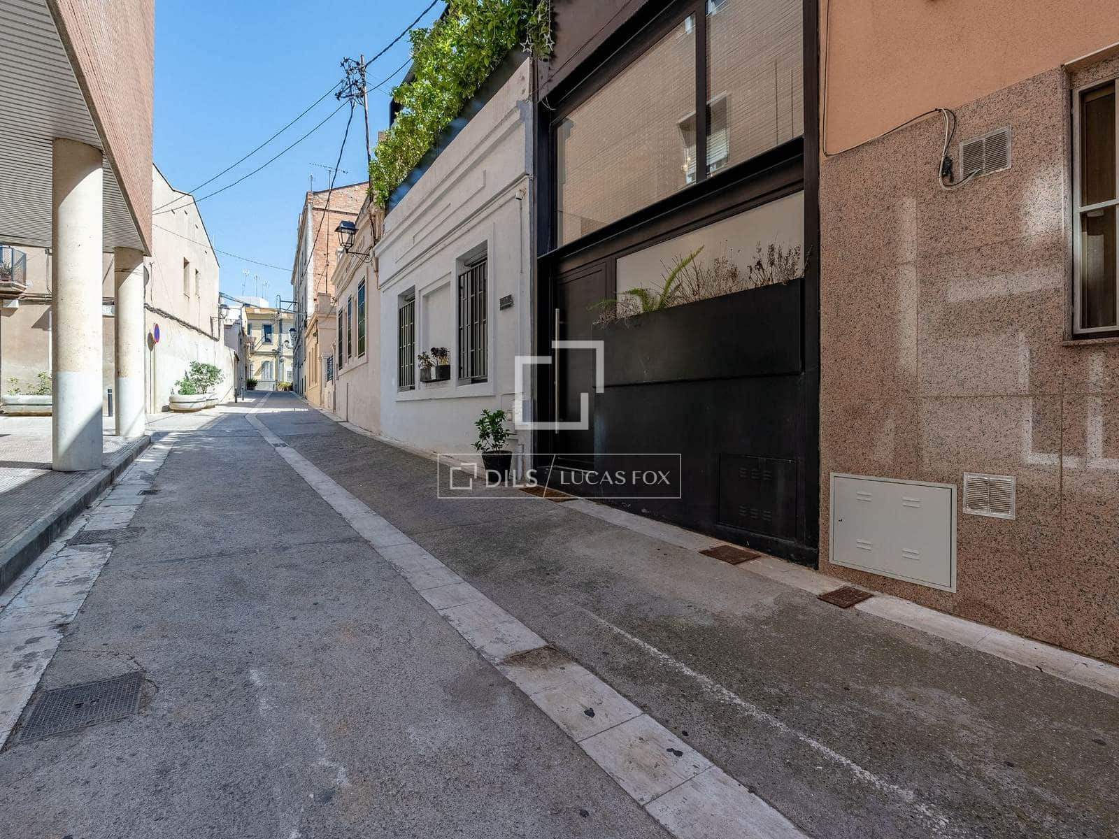 2 sovrum Villa till salu i Cornella de Llobregat - 590 000 € (Ref: 9759602)