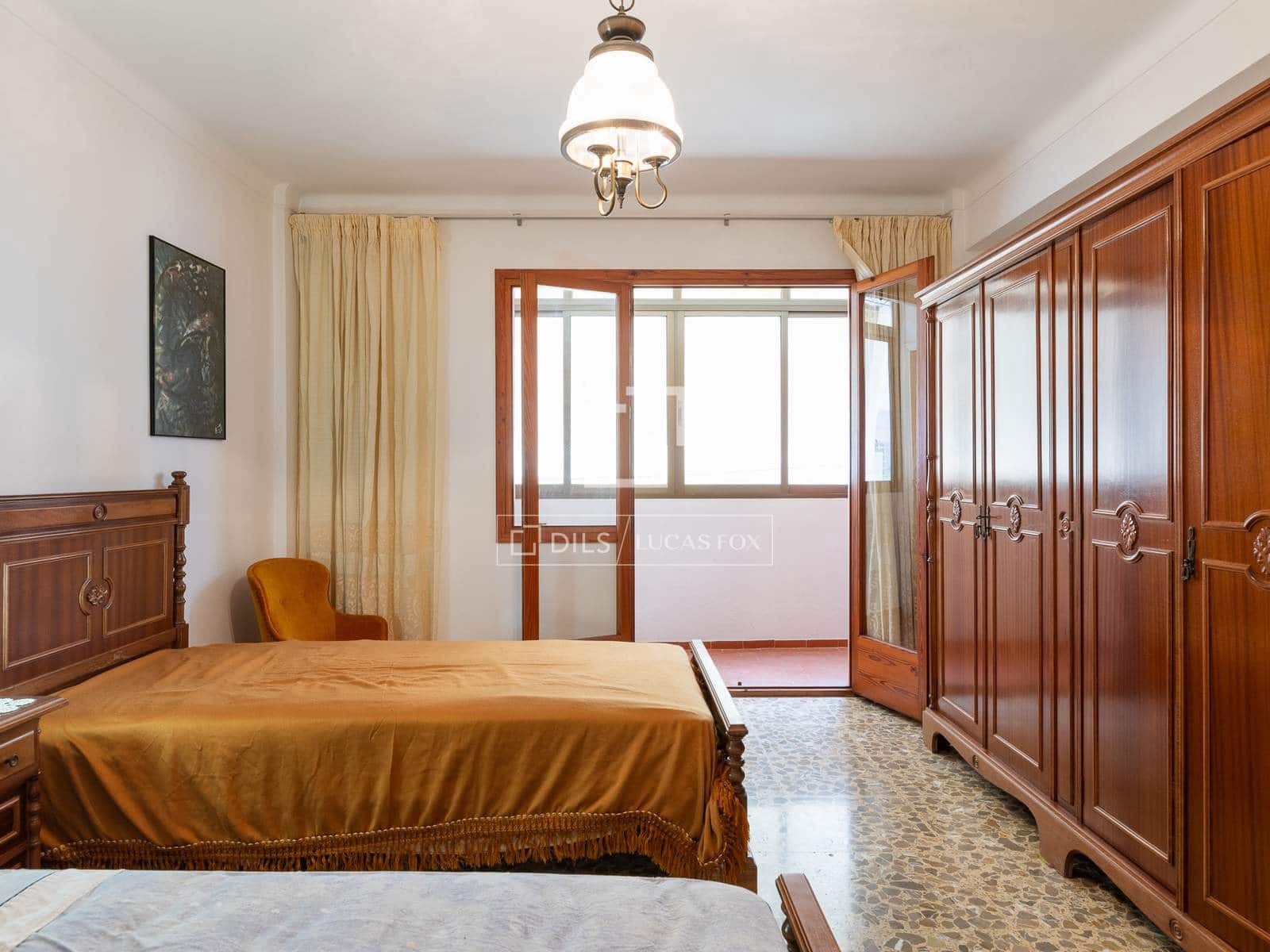 Apartamento de 5 habitaciones en Ibiza / Eivissa ciudad en venta - 900.000 € (Ref: 9761264)