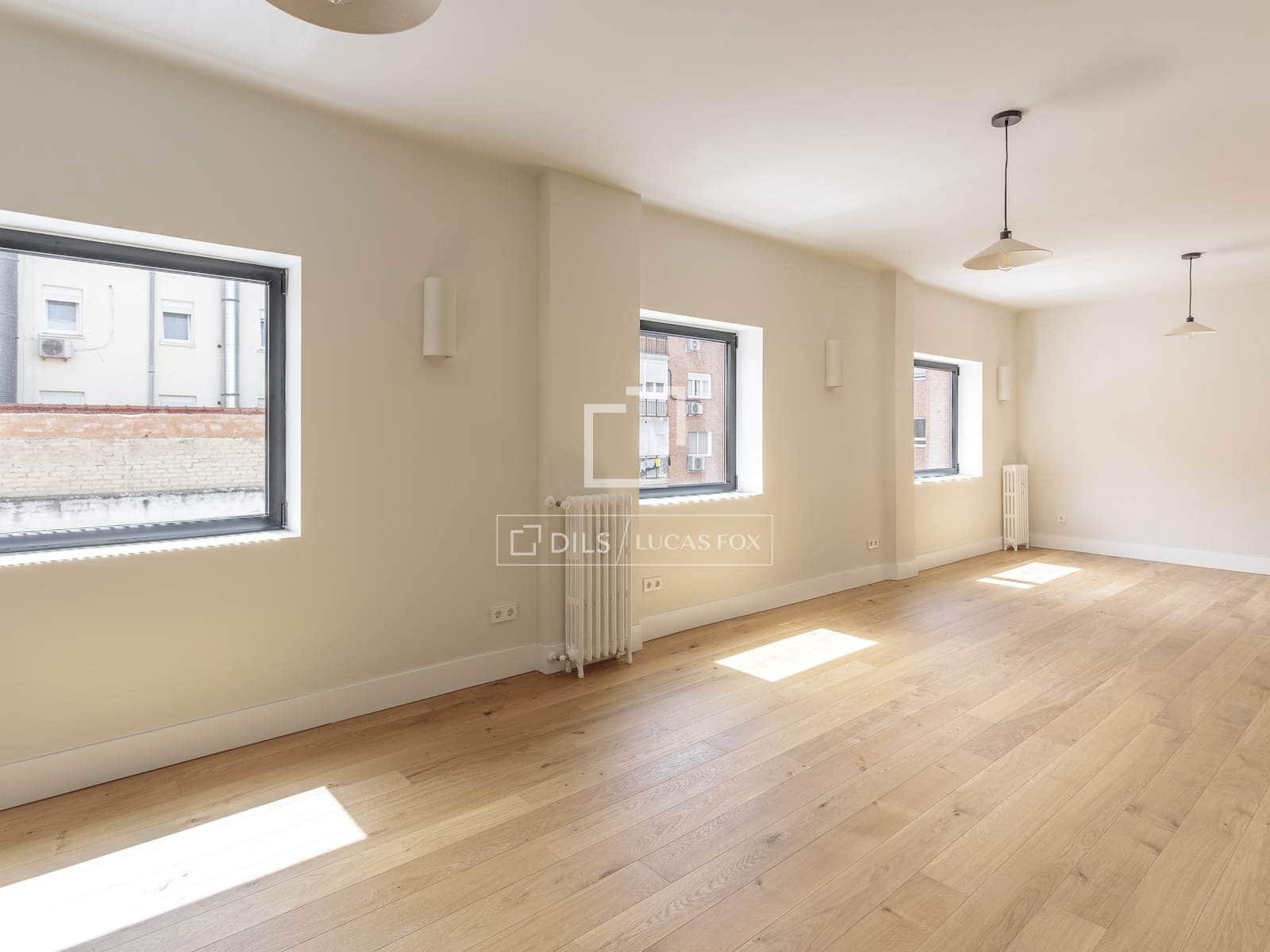 Appartement de 2 chambres à louer à Madrid ville - 2 400 € (Ref: 9761266)