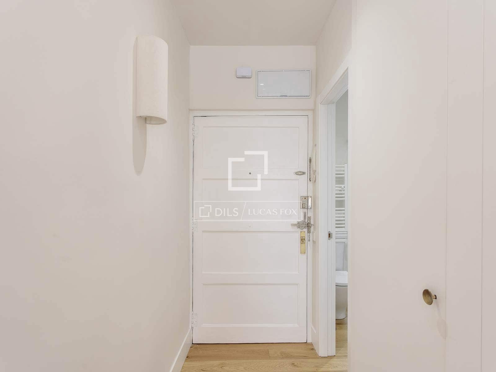 Appartement de 2 chambres à louer à Madrid ville - 2 400 € (Ref: 9761266)