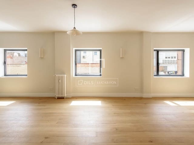 Appartement de 2 chambres à louer à El Viso, Madrid ville - 2 400 € (Ref: 9761266)