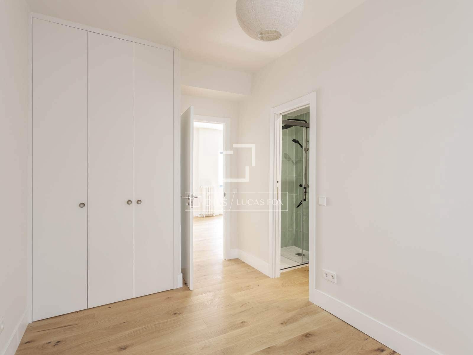 Appartement de 2 chambres à louer à Madrid ville - 2 400 € (Ref: 9761266)