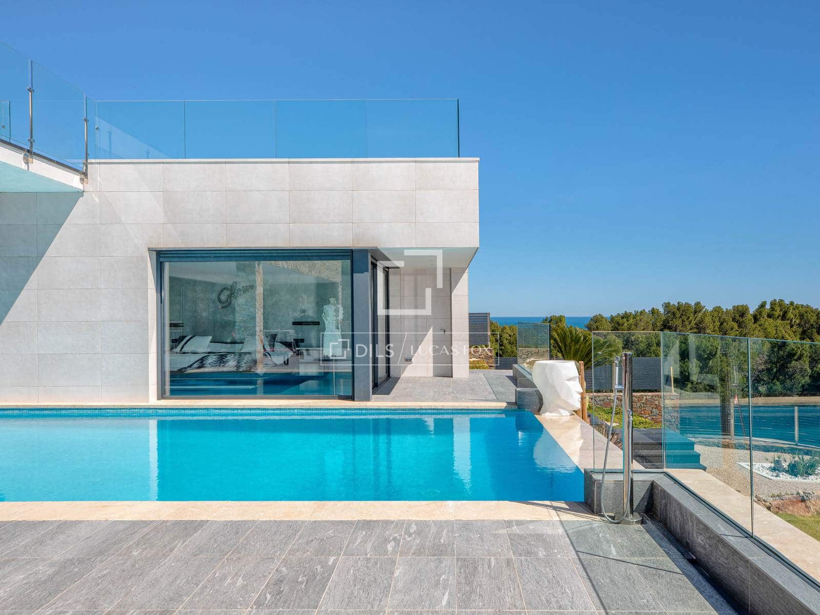 4 soverom Villa til salgs i Llanca med svømmebasseng garasje - € 2 110 000 (Ref: 9761267)