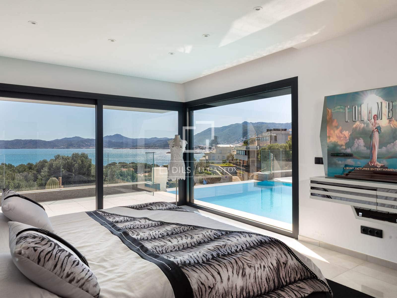 4 soverom Villa til salgs i Llanca med svømmebasseng garasje - € 2 110 000 (Ref: 9761267)