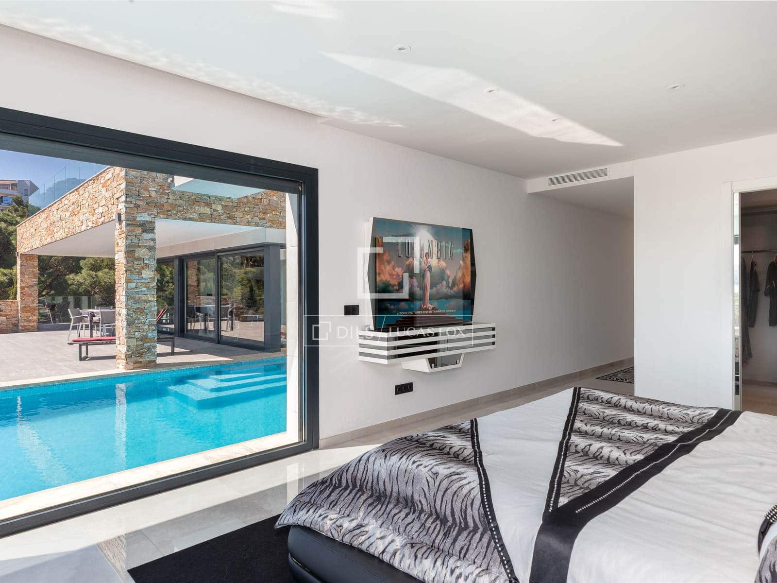 4 soverom Villa til salgs i Llanca med svømmebasseng garasje - € 2 110 000 (Ref: 9761267)