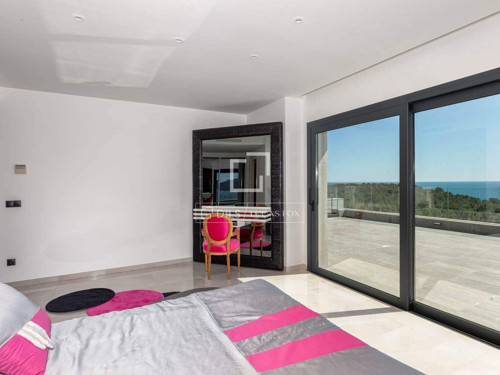 4 soverom Villa til salgs i Llanca med svømmebasseng garasje - € 2 110 000 (Ref: 9761267)