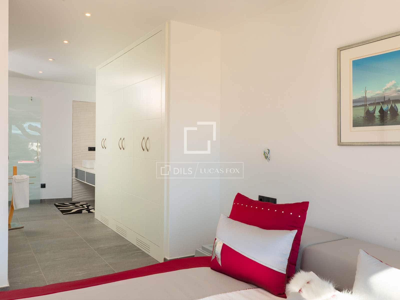 4 soverom Villa til salgs i Llanca med svømmebasseng garasje - € 2 110 000 (Ref: 9761267)