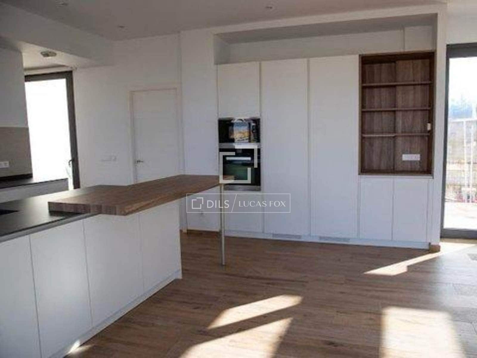 2 bedroom Villa for rent in Madrid city with garage - € 4,000 (Ref: 9761365)