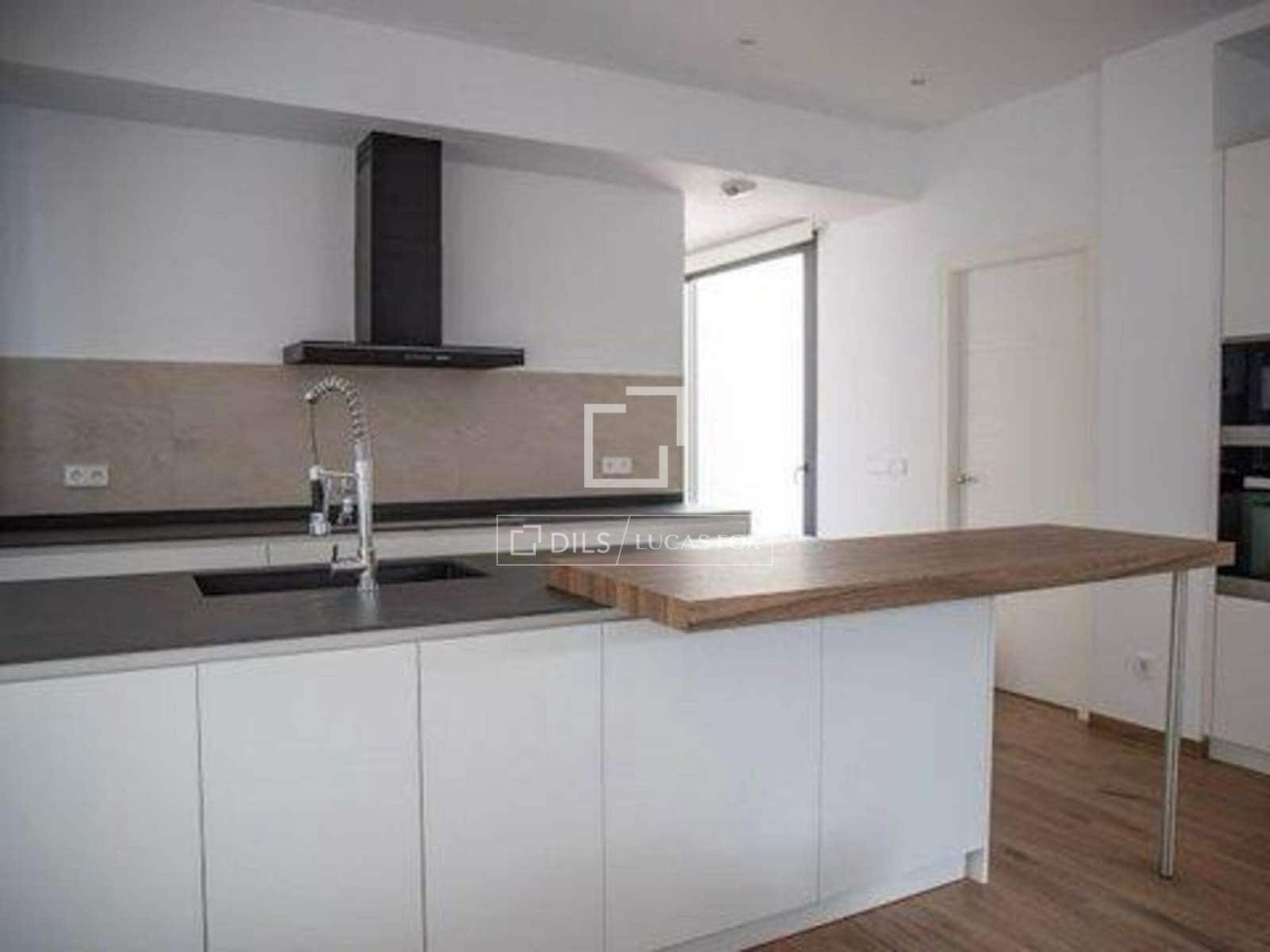 2 bedroom Villa for rent in Madrid city with garage - € 4,000 (Ref: 9761365)