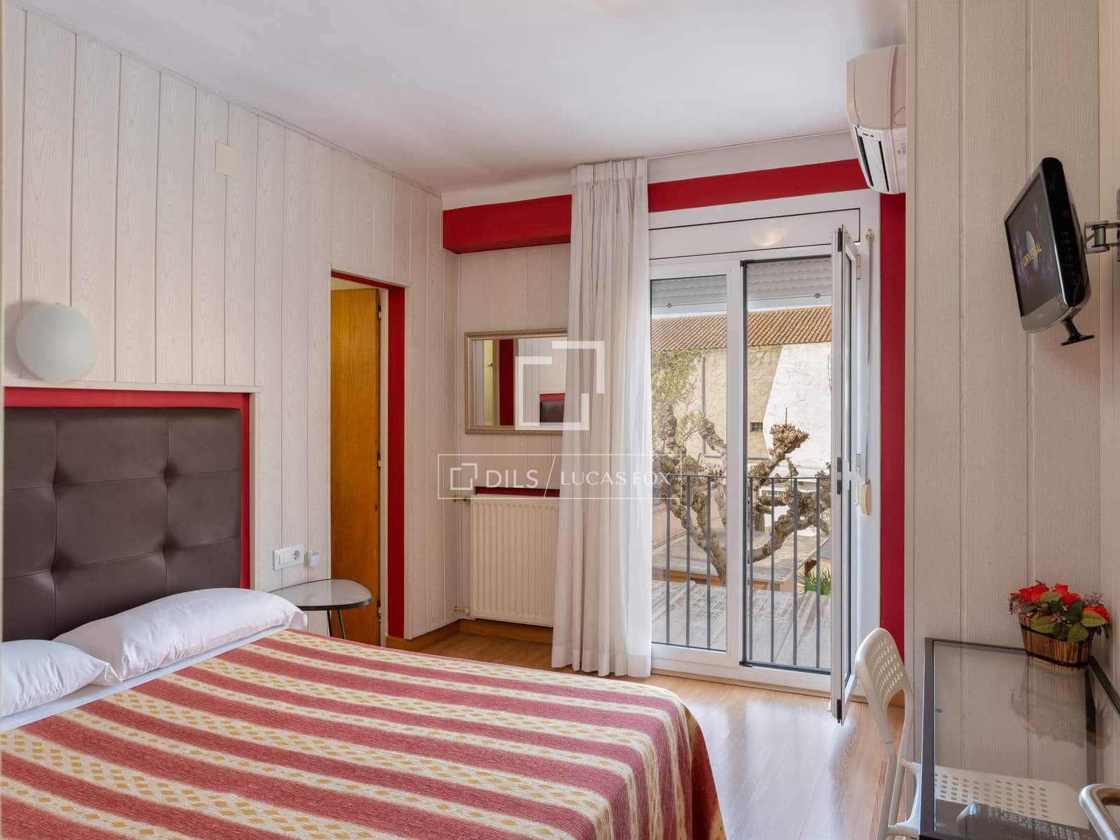 30 bedroom Commercial for sale in Caldes de Malavella with garage - € 950,000 (Ref: 9761366)