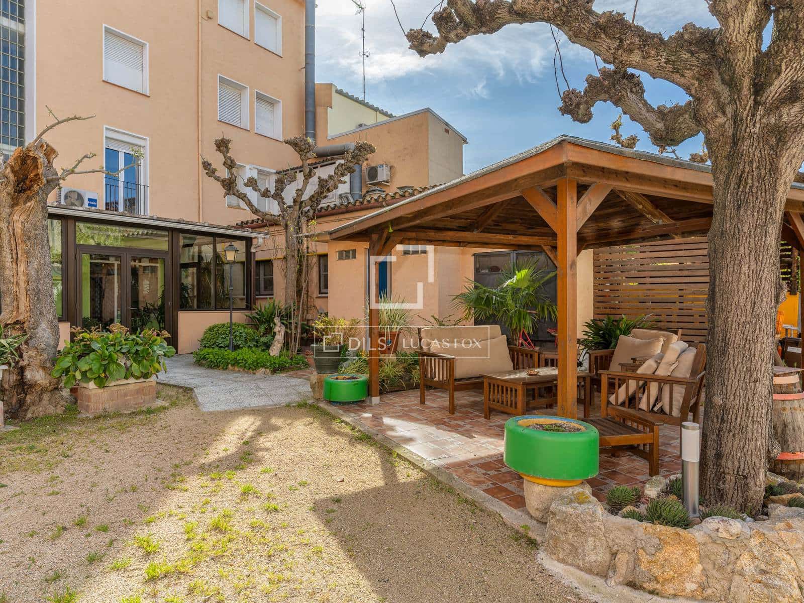 30 bedroom Commercial for sale in Caldes de Malavella with garage - € 950,000 (Ref: 9761366)