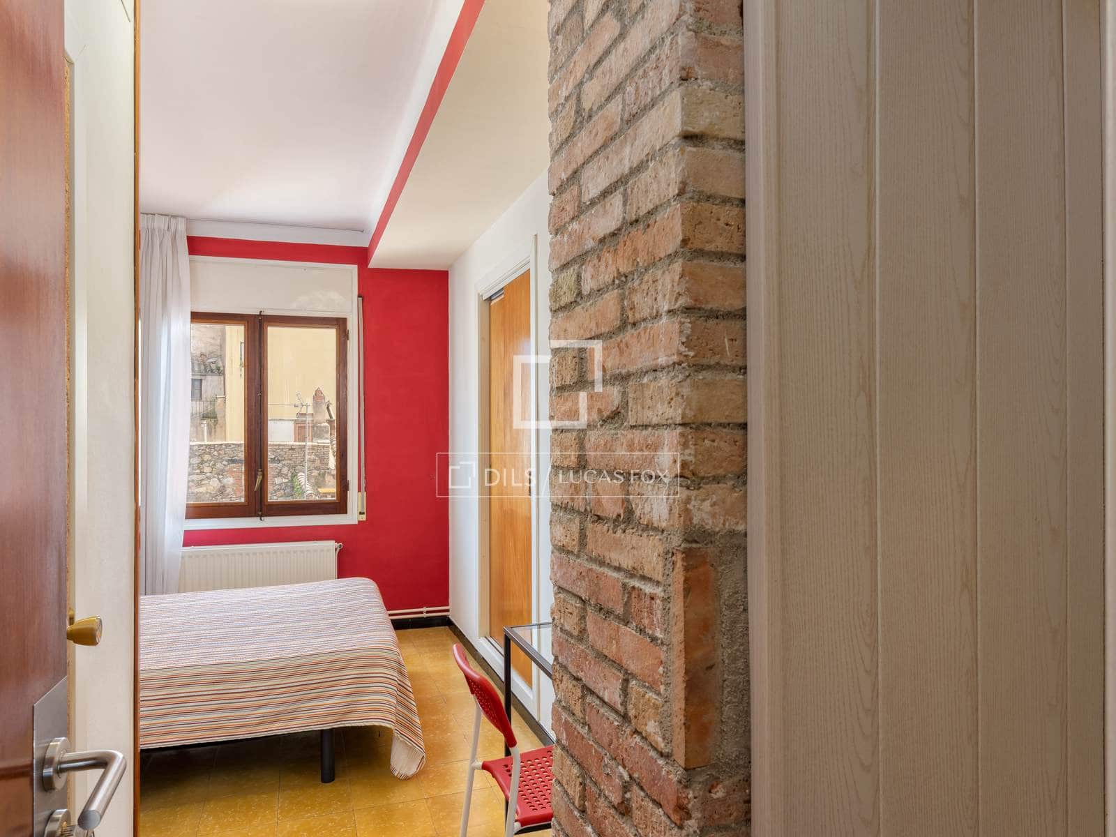 30 bedroom Commercial for sale in Caldes de Malavella with garage - € 950,000 (Ref: 9761366)