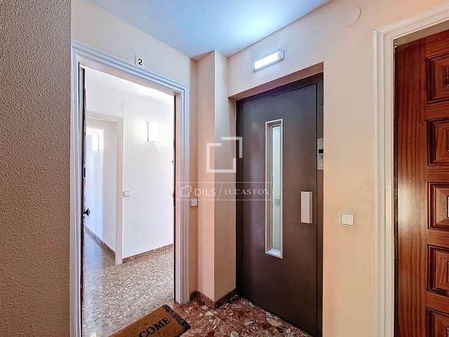 3 chambre Penthouse à vendre à Vilanova i la Geltrú - 329 000 € (Ref: 9761480)