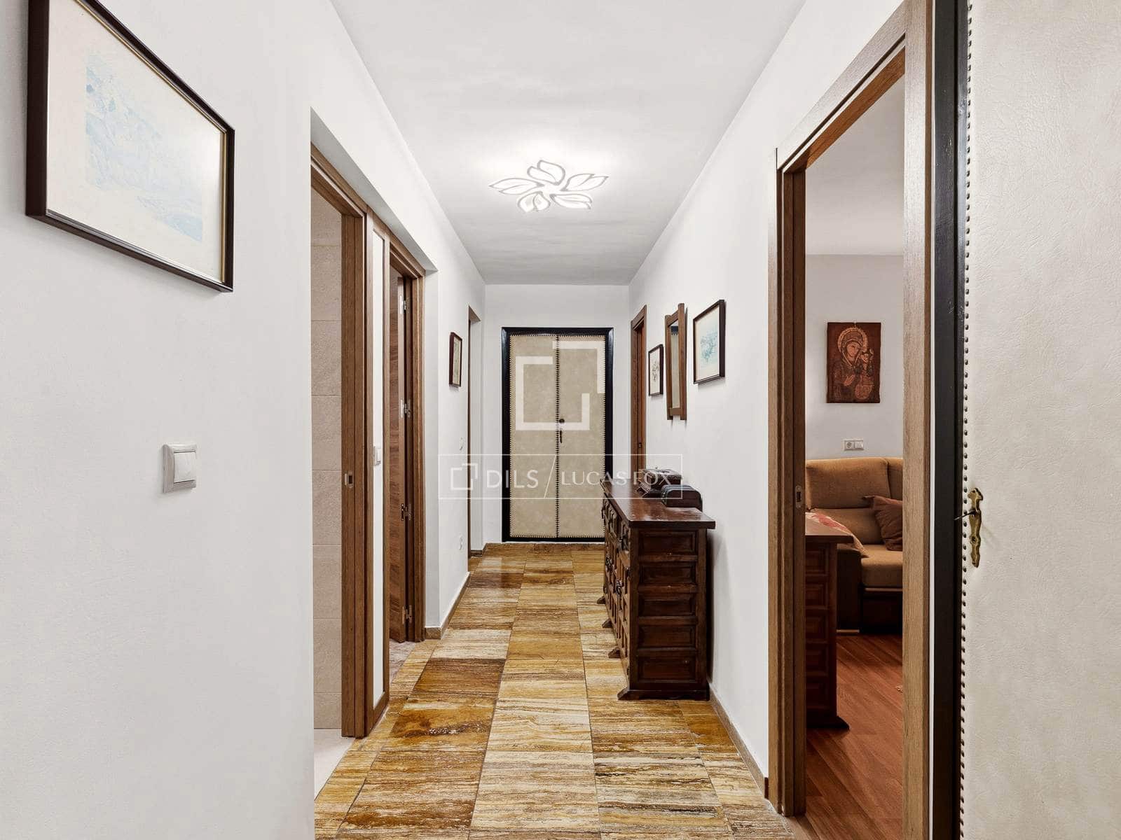 6 soveværelse Villa til salg i Calpe / Calp med swimmingpool garage - € 890.000 (Ref: 9761481)