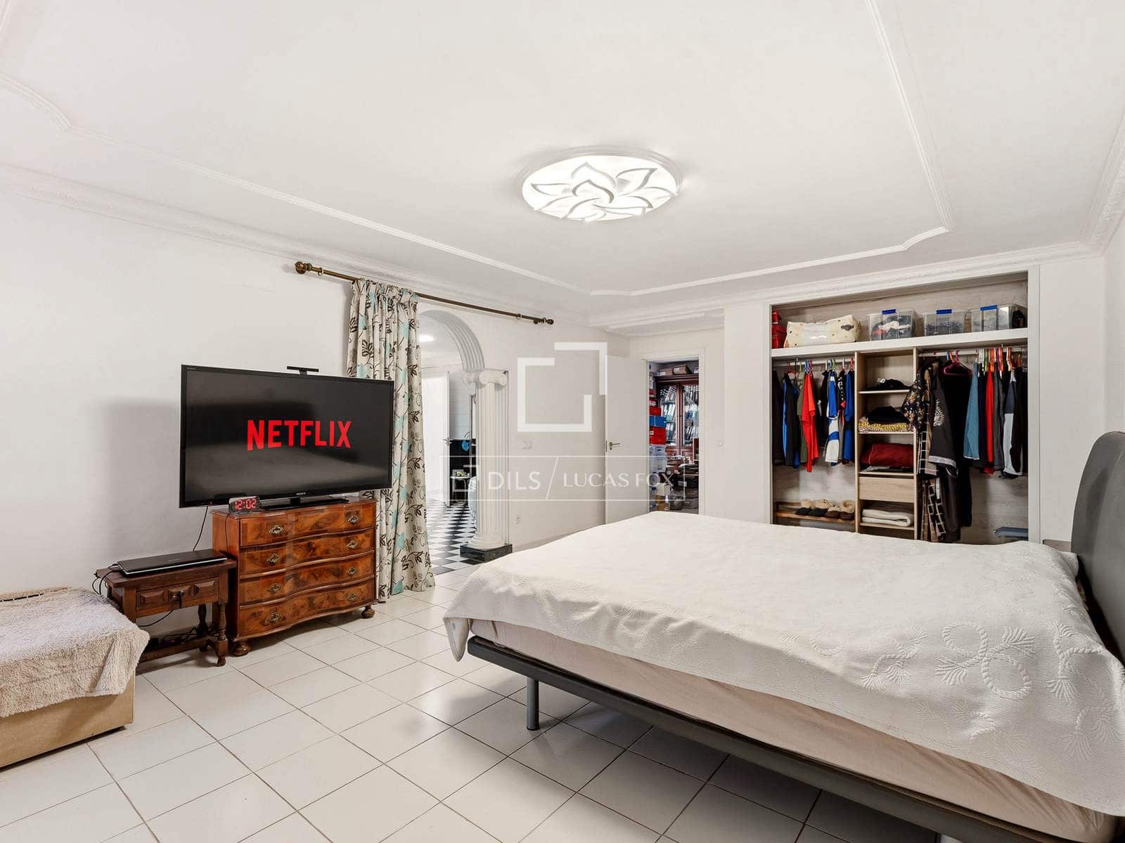 6 soveværelse Villa til salg i Calpe / Calp med swimmingpool garage - € 890.000 (Ref: 9761481)