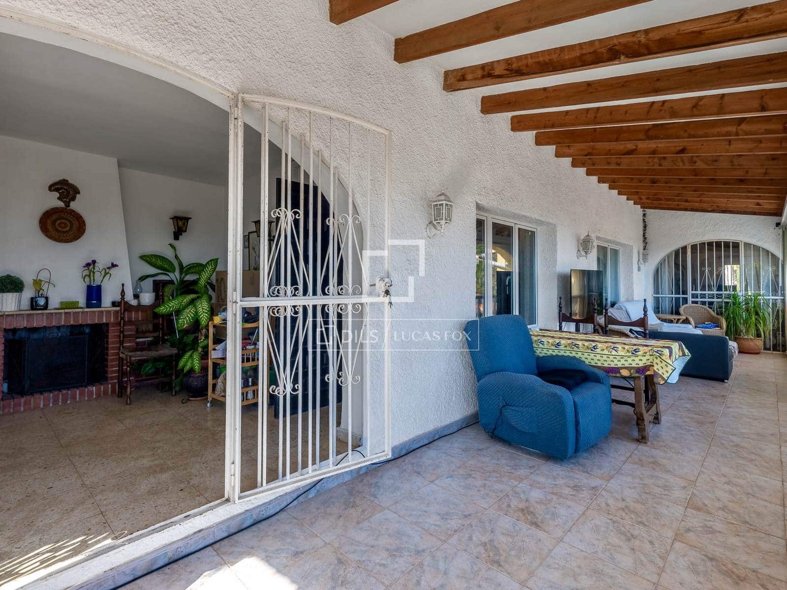 6 soveværelse Villa til salg i Calpe / Calp med swimmingpool garage - € 890.000 (Ref: 9761481)