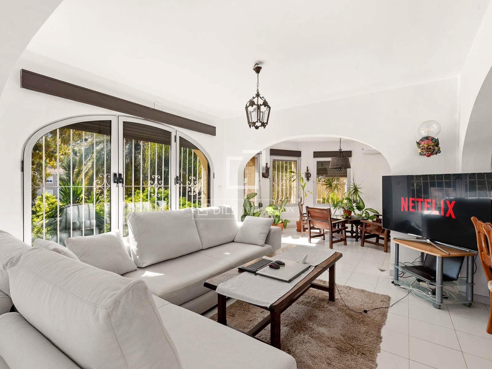 6 soveværelse Villa til salg i Calpe / Calp med swimmingpool garage - € 890.000 (Ref: 9761481)