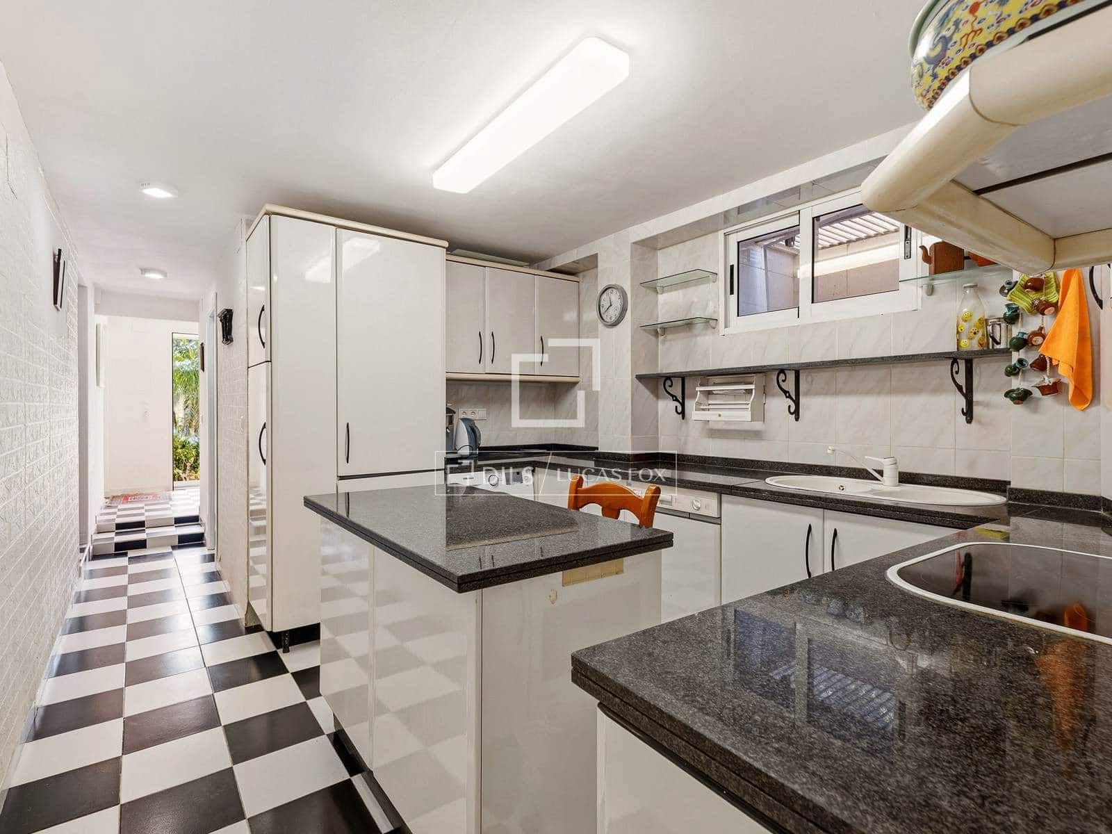 6 soveværelse Villa til salg i Calpe / Calp med swimmingpool garage - € 890.000 (Ref: 9761481)