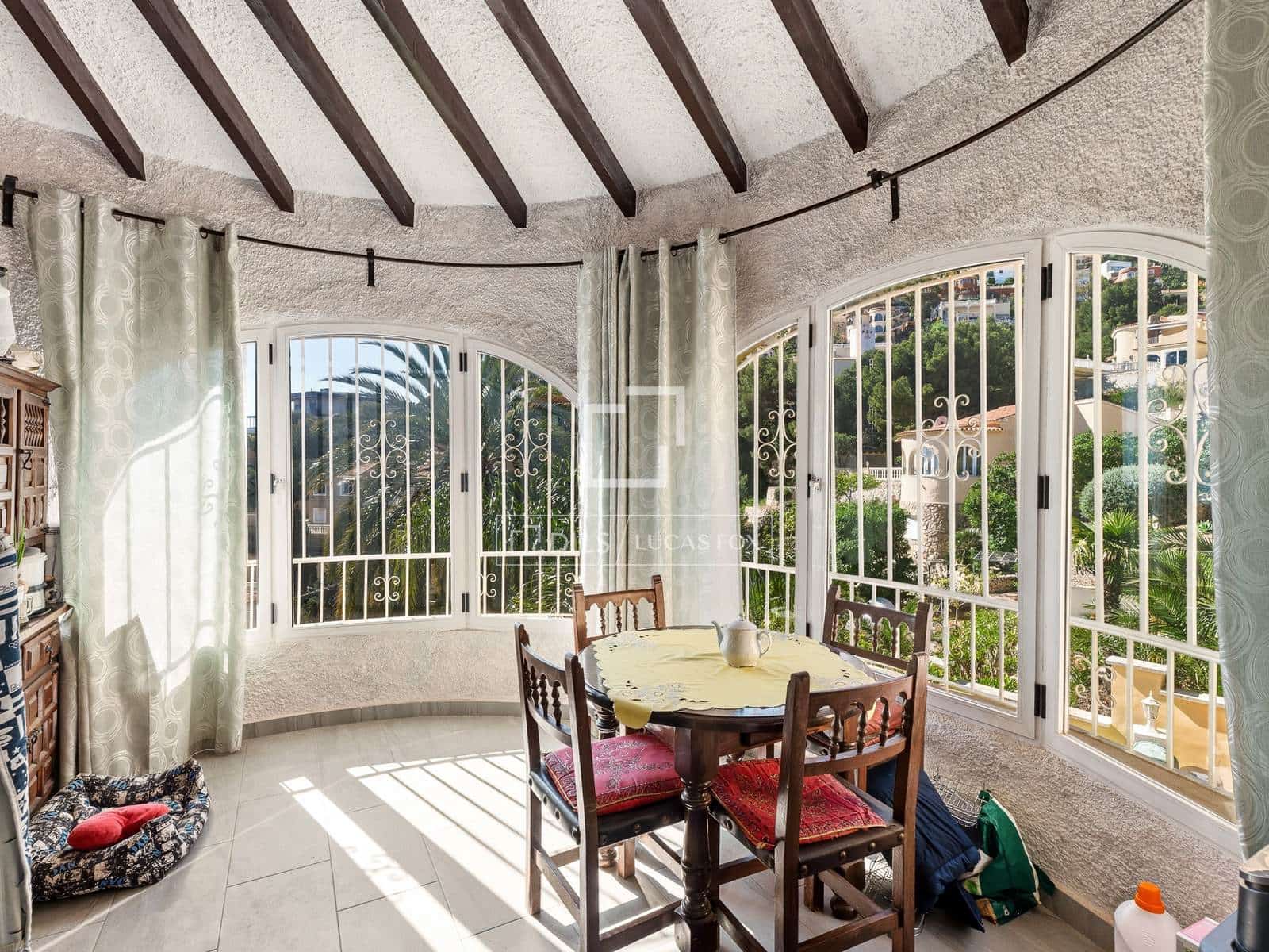 6 soveværelse Villa til salg i Calpe / Calp med swimmingpool garage - € 890.000 (Ref: 9761481)