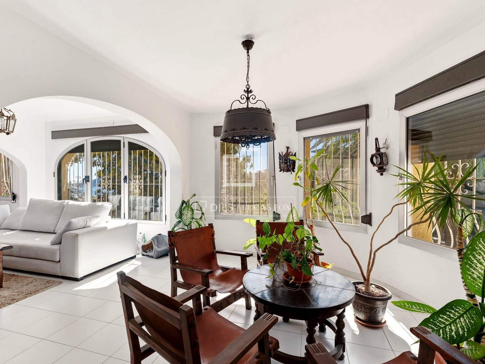 6 soveværelse Villa til salg i Calpe / Calp med swimmingpool garage - € 890.000 (Ref: 9761481)