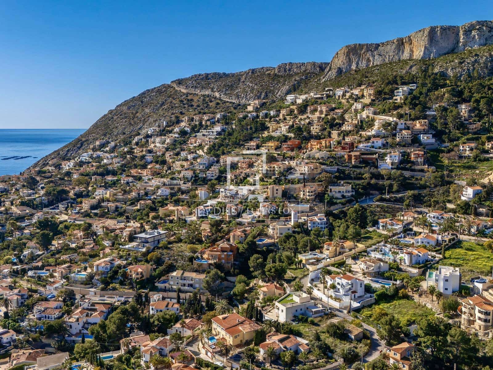 6 soveværelse Villa til salg i Calpe / Calp med swimmingpool garage - € 890.000 (Ref: 9761481)