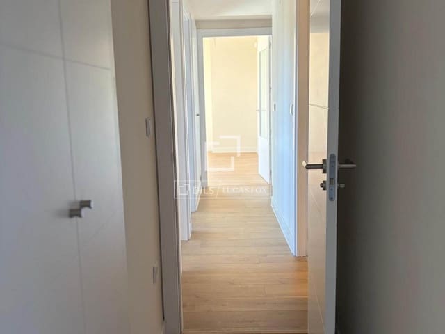 3 soverom Leilighet til salgs i Madrid by med svømmebasseng garasje - € 1 200 000 (Ref: 9761483)