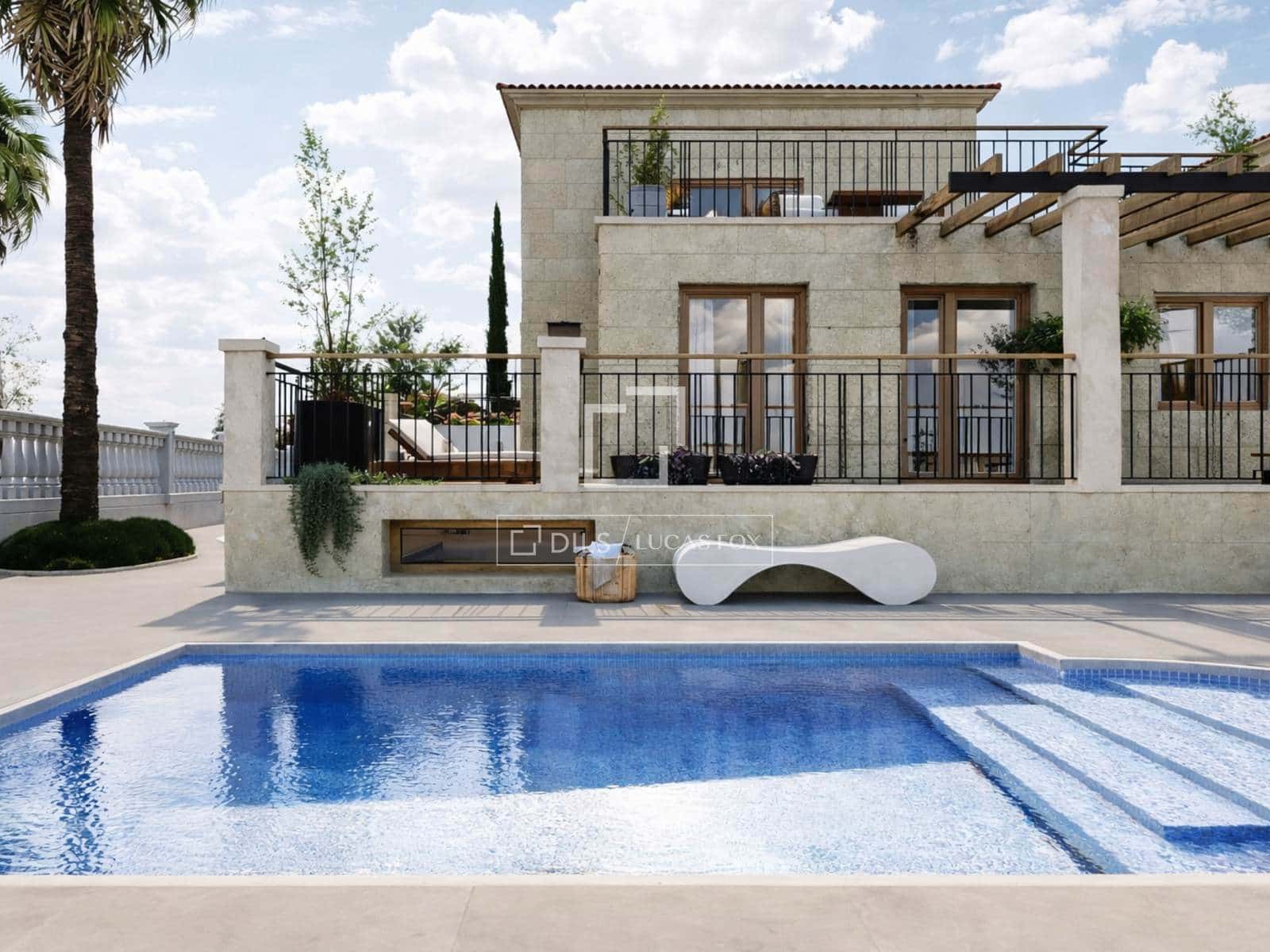 4 soverom Villa til salgs i El Campello med svømmebasseng garasje - € 865 000 (Ref: 9761551)