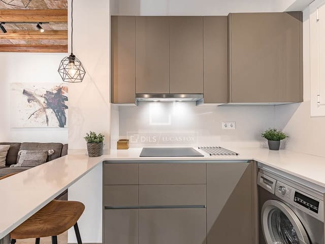 3 makuuhuone Huoneisto myytävänä paikassa Barcelona kaupunki - 545 000 € (Ref: 9761614)