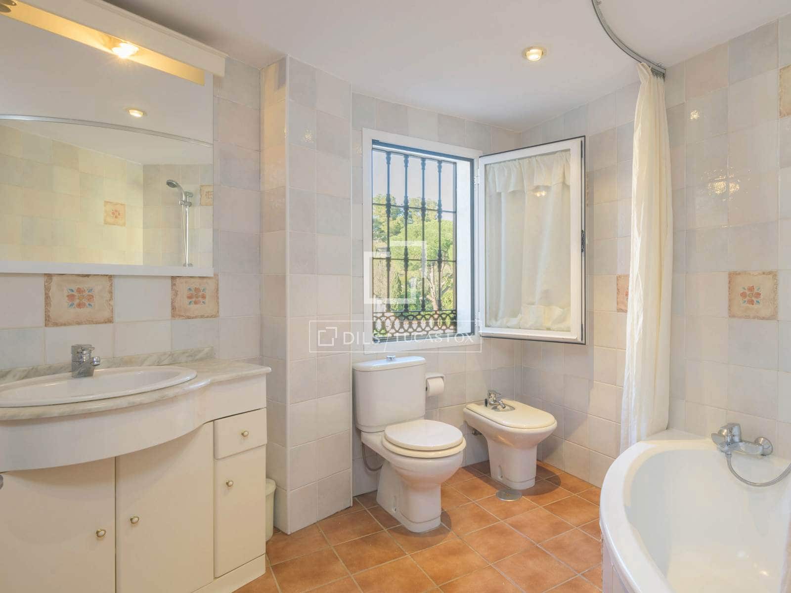 5 camera da letto Villa in vendita in La Cala del Moral con piscina garage - 1.350.000 € (Rif: 9765236)