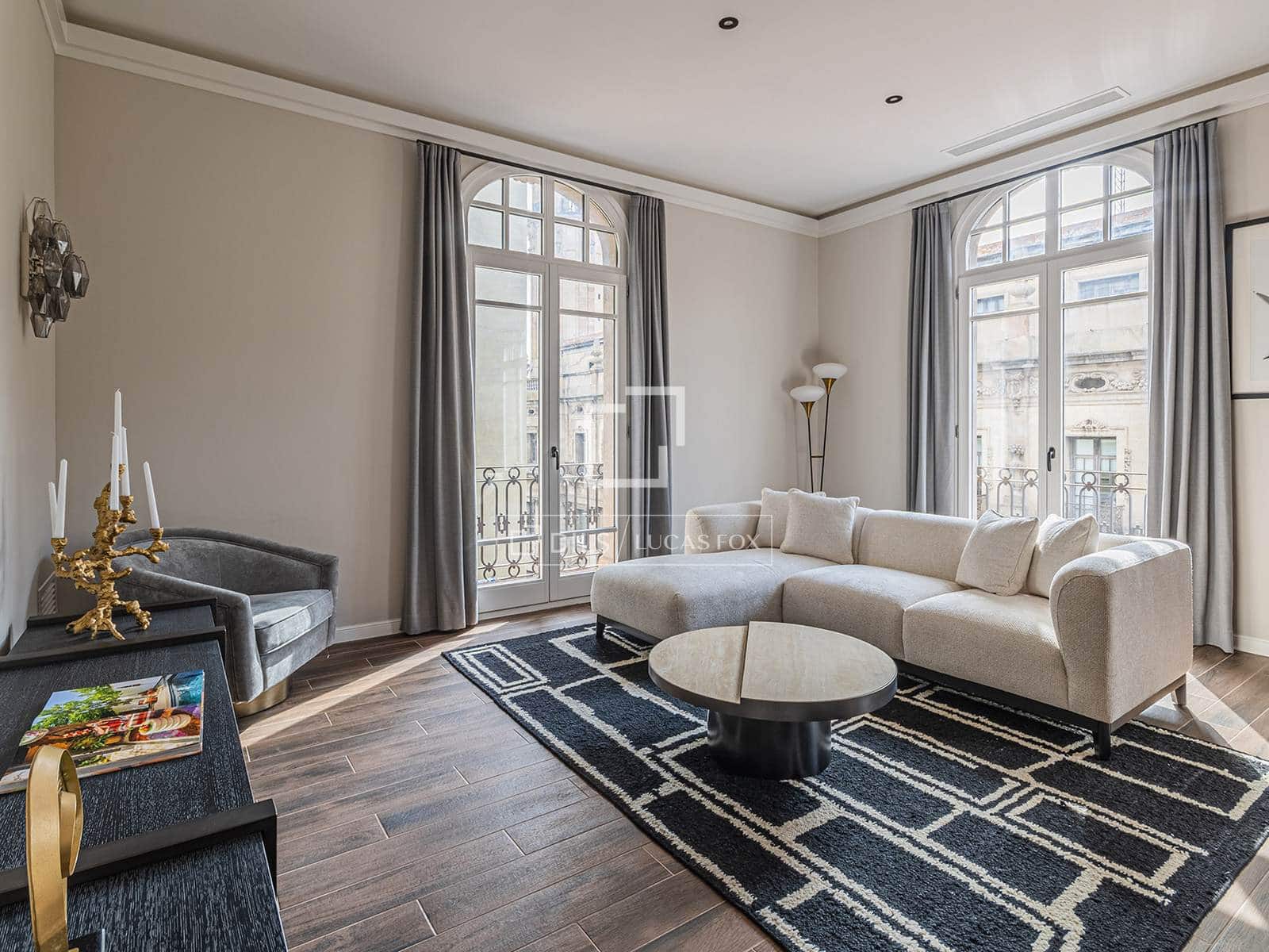 3 soveværelse Lejlighed til salg i Barcelona by - € 1.190.000 (Ref: 9766822)