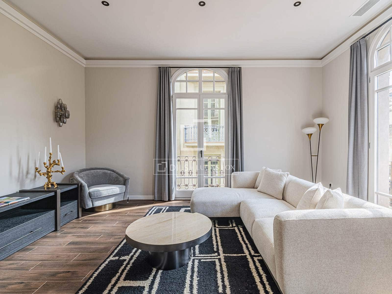 3 soveværelse Lejlighed til salg i Barcelona by - € 1.190.000 (Ref: 9766822)