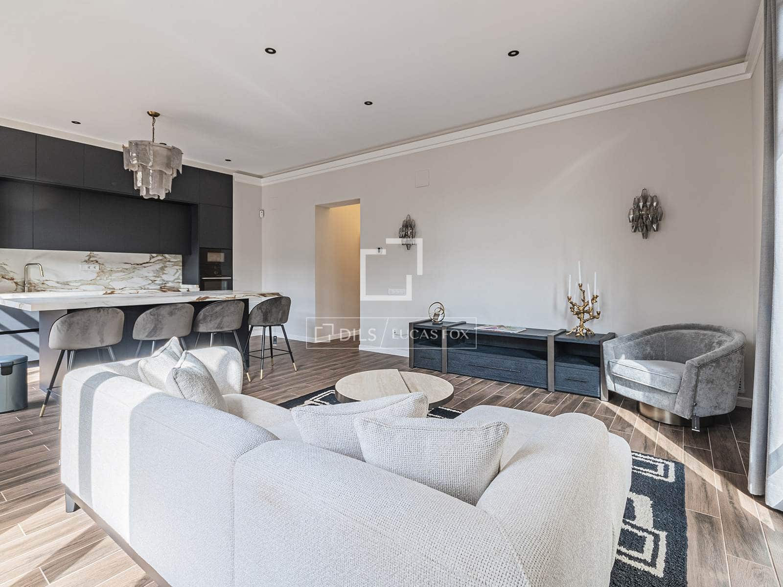 3 soveværelse Lejlighed til salg i Barcelona by - € 1.190.000 (Ref: 9766822)