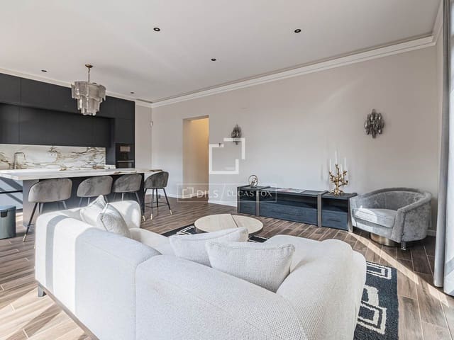 3 soveværelse Lejlighed til salg i Barcelona by - € 1.190.000 (Ref: 9766822)