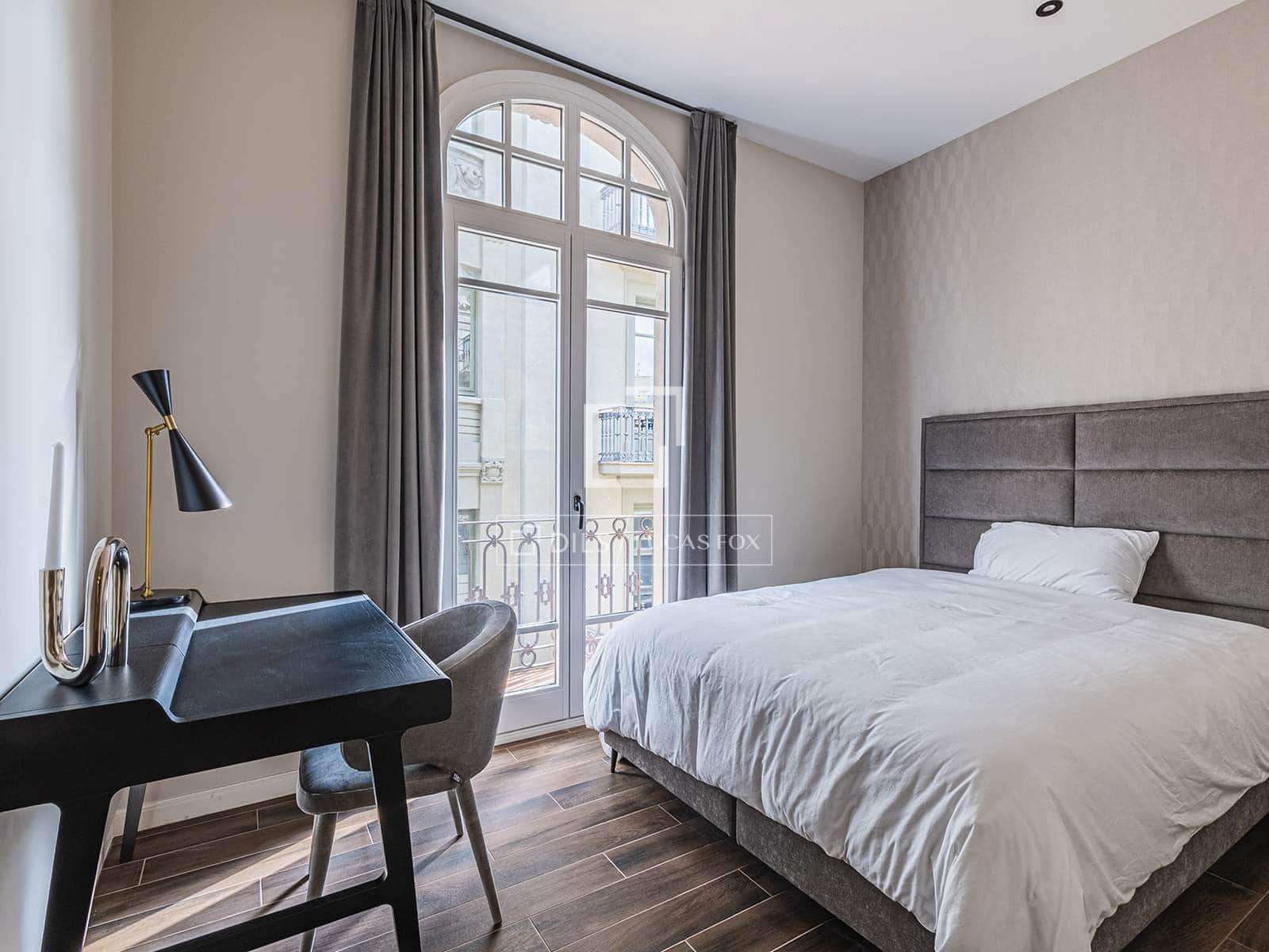 3 soveværelse Lejlighed til salg i Barcelona by - € 1.190.000 (Ref: 9766822)