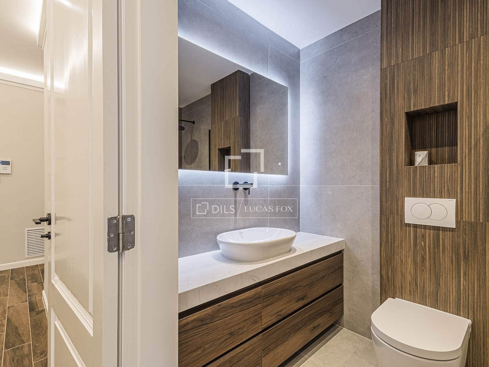 3 soveværelse Lejlighed til salg i Barcelona by - € 1.190.000 (Ref: 9766822)