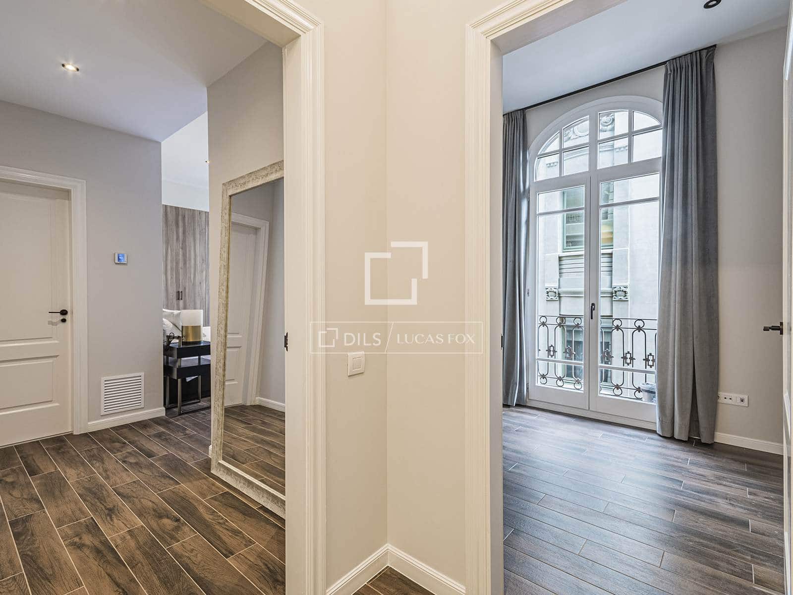 3 soveværelse Lejlighed til salg i Barcelona by - € 1.190.000 (Ref: 9766822)