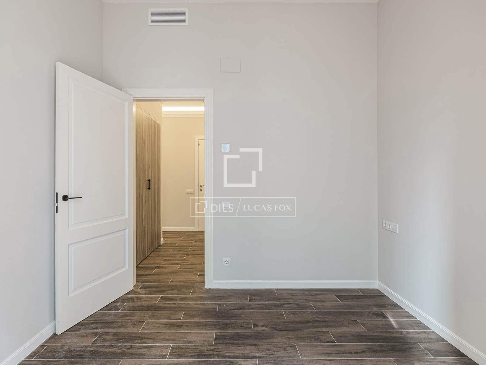 3 soveværelse Lejlighed til salg i Barcelona by - € 1.190.000 (Ref: 9766822)