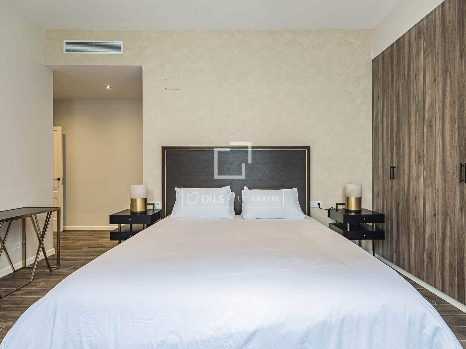 3 soveværelse Lejlighed til salg i Barcelona by - € 1.190.000 (Ref: 9766822)