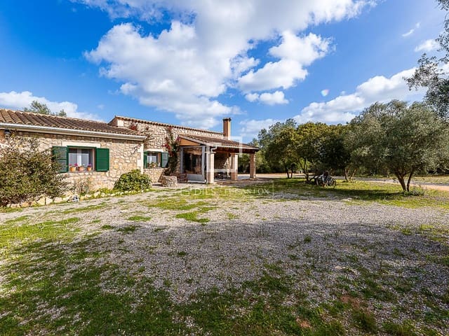 2 chambre Finca/Maison de Campagne à vendre à Manacor avec piscine garage - 675 000 € (Ref: 9766823)