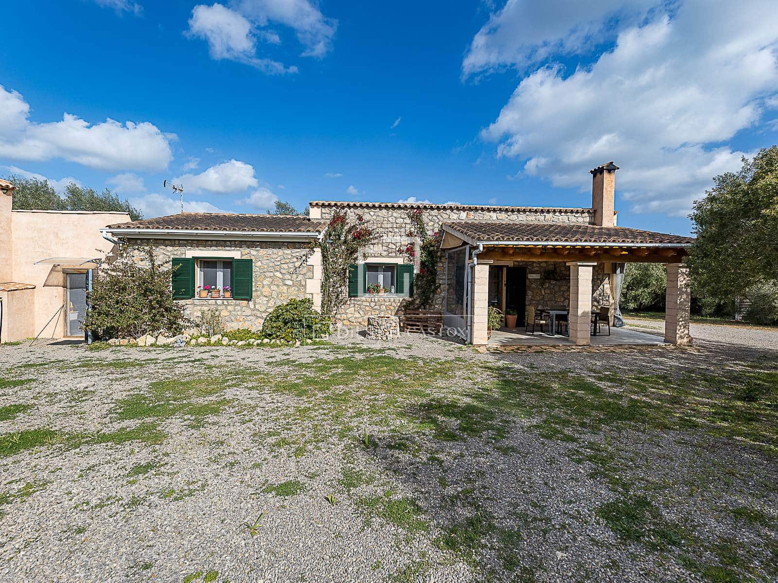 2 Zimmer Finca/Landgut zu verkaufen in Manacor mit Pool Garage - 675.000 € (Ref: 9766823)