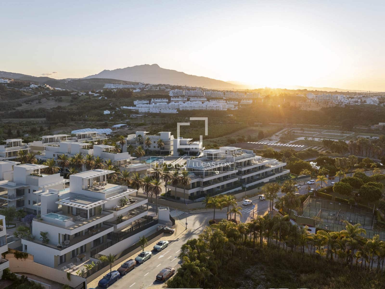 2 quarto Apartamento para venda em Estepona com piscina garagem - 510 000 € (Ref: 9769063)