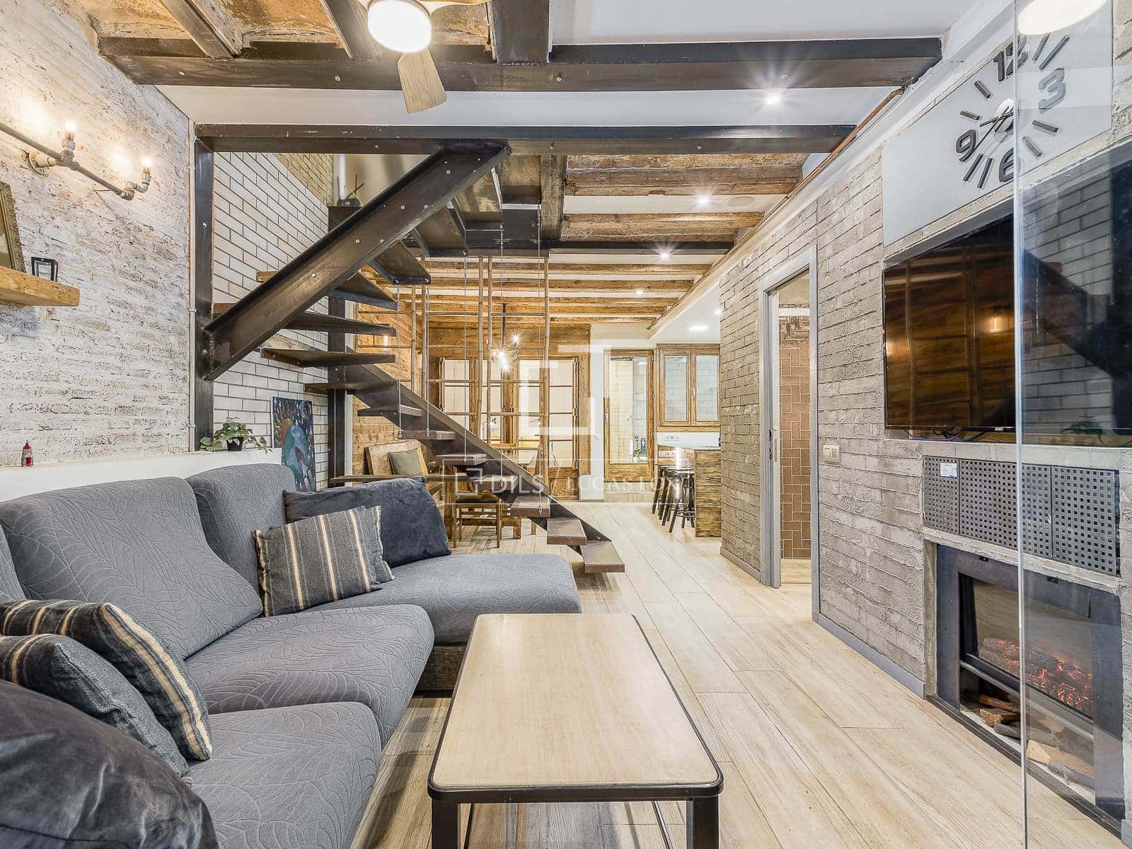 4 chambre Appartement à vendre à Barcelone ville - 450 000 € (Ref: 9769924)