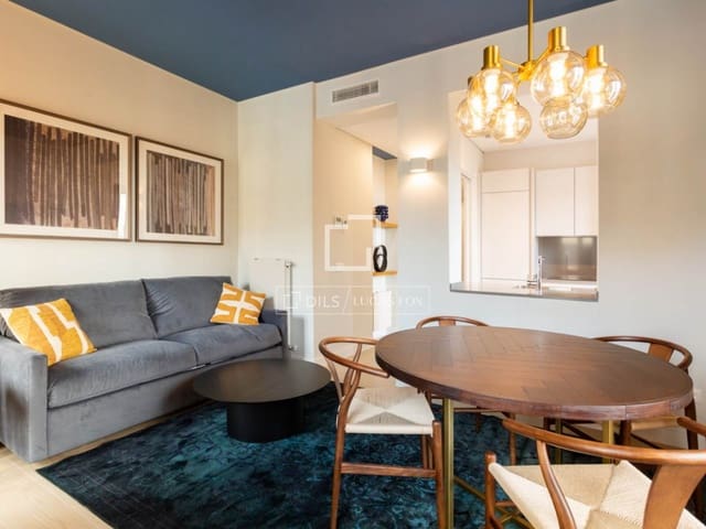 2 sovrum Lägenhet att hyra i Madrid stad - 3 300 € (Ref: 9769925)