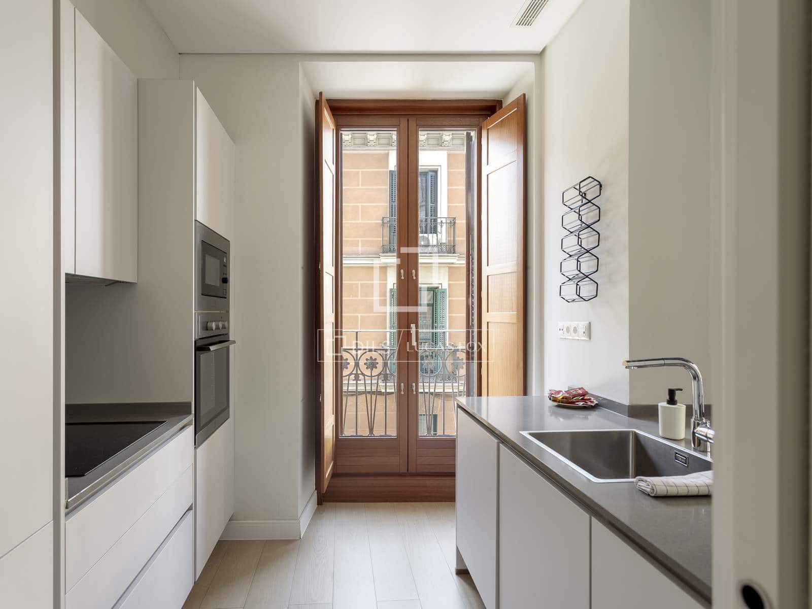 2 bedroom Apartment for rent in Madrid city - € 3,300 (Ref: 9769925)