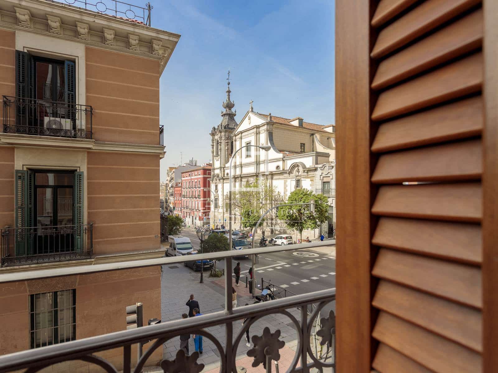 2 bedroom Apartment for rent in Madrid city - € 3,300 (Ref: 9769925)