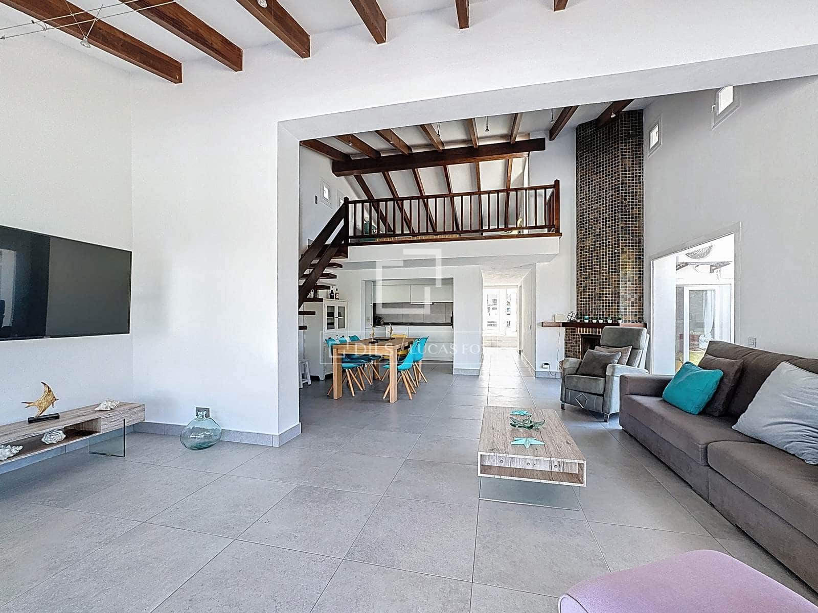 5 bedroom Villa for sale in San Luis / Sant Lluis with pool garage - € 1,990,000 (Ref: 9769926)